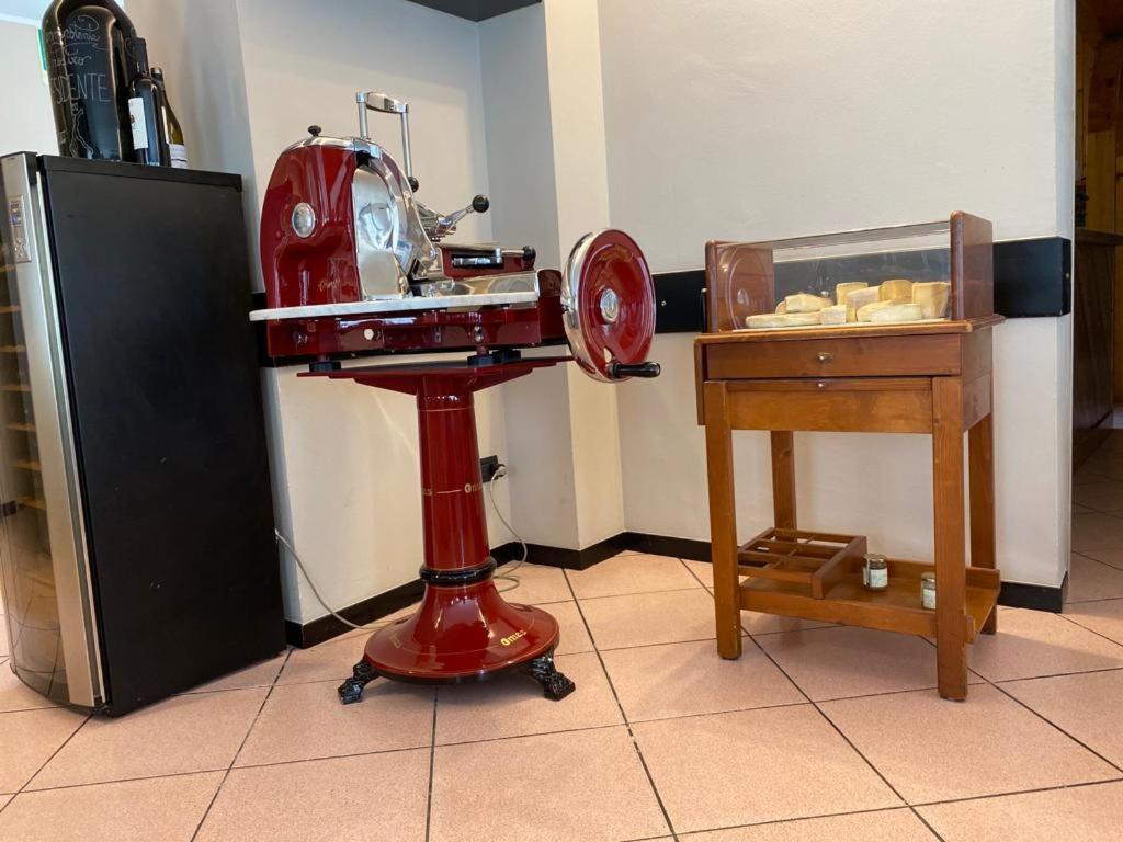 Albergo del mera-ristorante da Lui Sorico Exterior foto